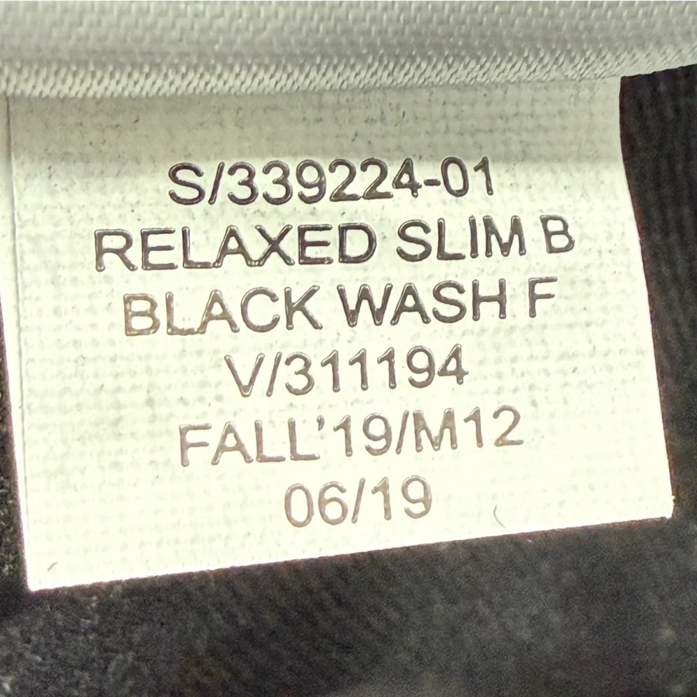 Old Navy Black Wash Relaxed Slim Denim Jeans Size 34 x 32 Men’s